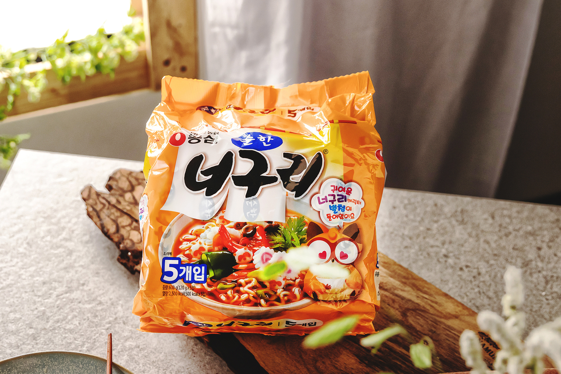 cn.ktown4u.com : [NONGSHIM] 农心海鲜味浣熊拉面120g*1EA